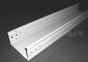 熱鍍鋅線(xiàn)槽橋架使用壽命得到延長(cháng)